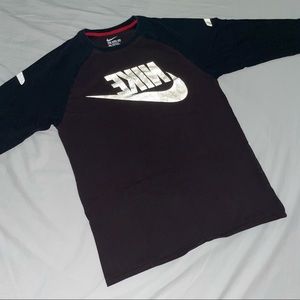 Nike 3/4 Sleeve Shirt